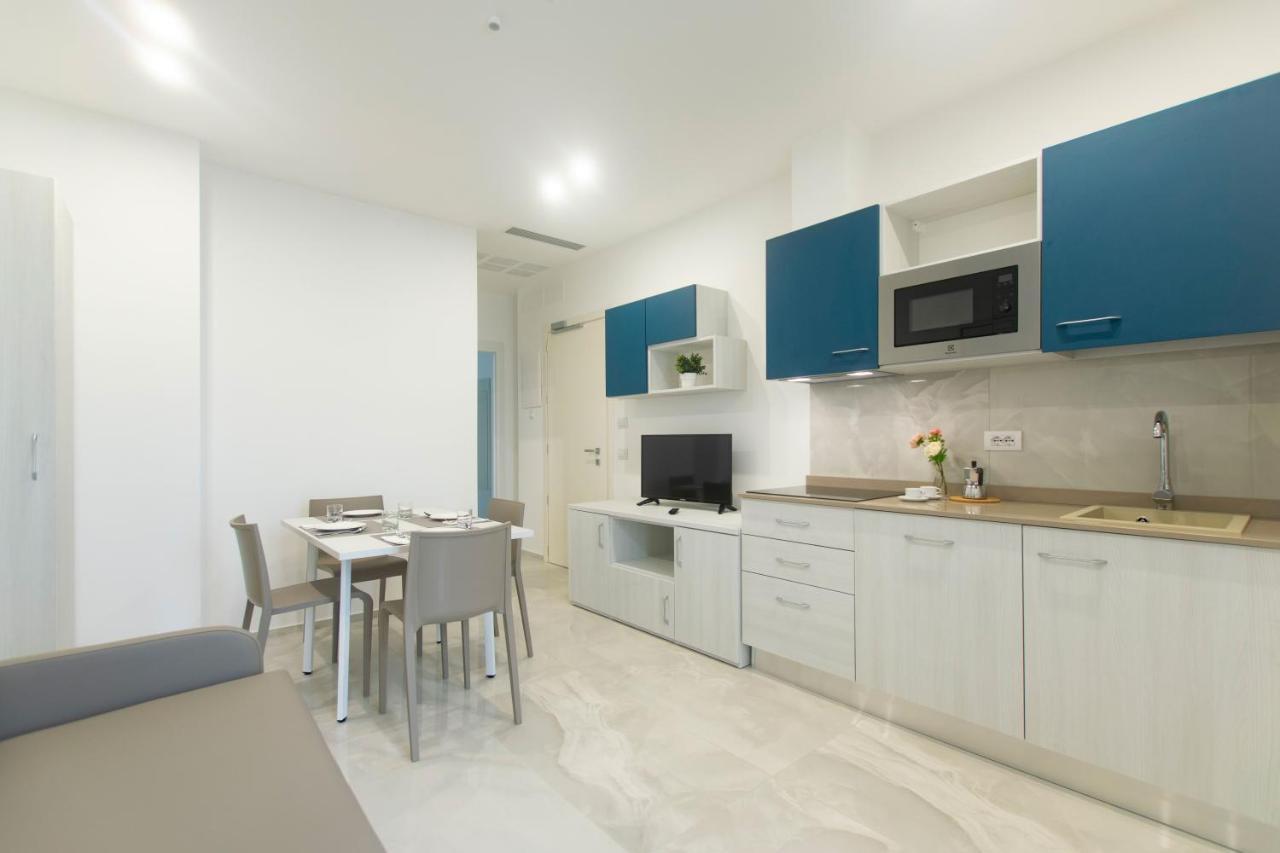 Residence Flow-R Riccione Bagian luar foto