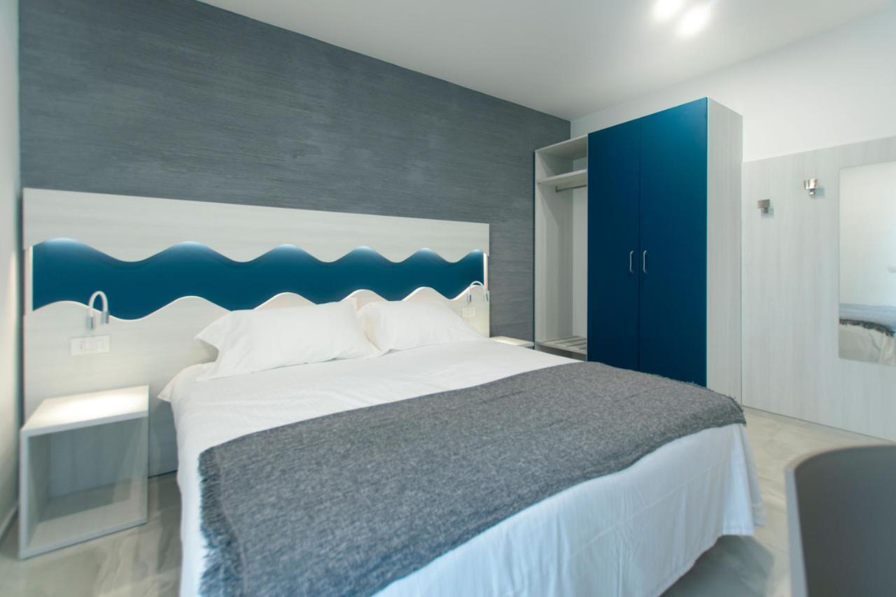 Residence Flow-R Riccione Bagian luar foto