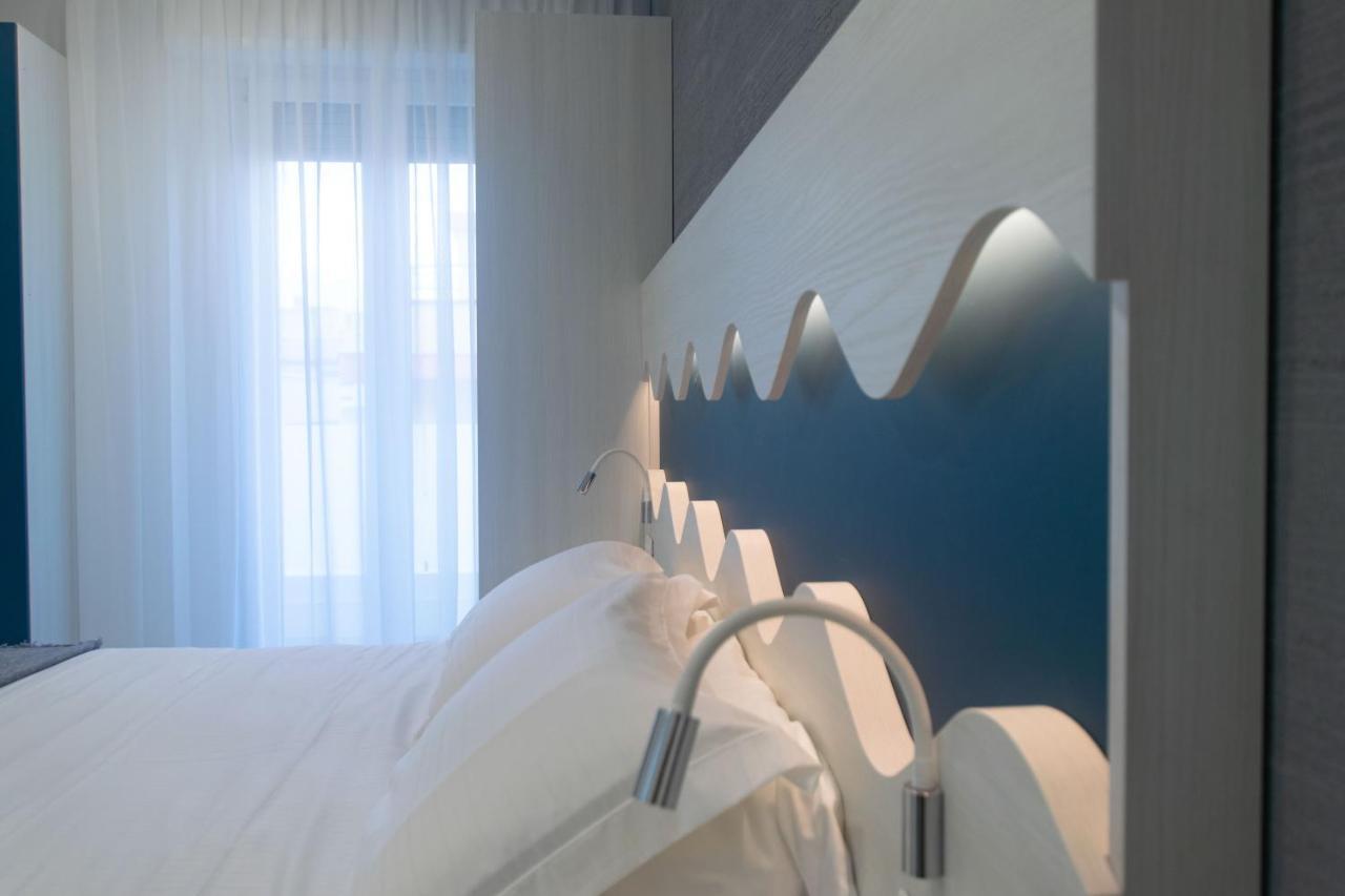 Residence Flow-R Riccione Bagian luar foto