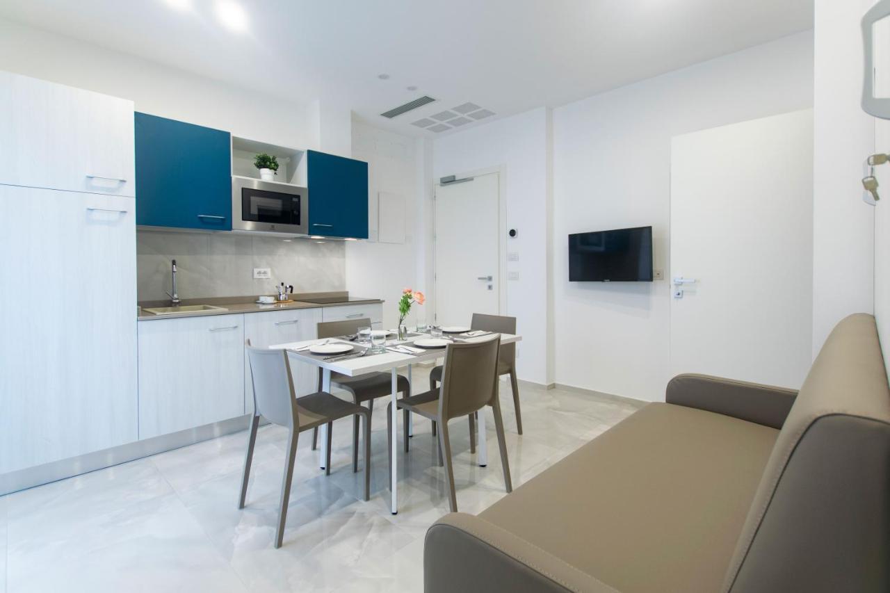 Residence Flow-R Riccione Bagian luar foto