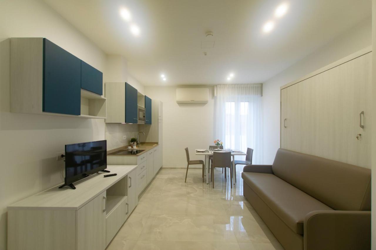 Residence Flow-R Riccione Bagian luar foto