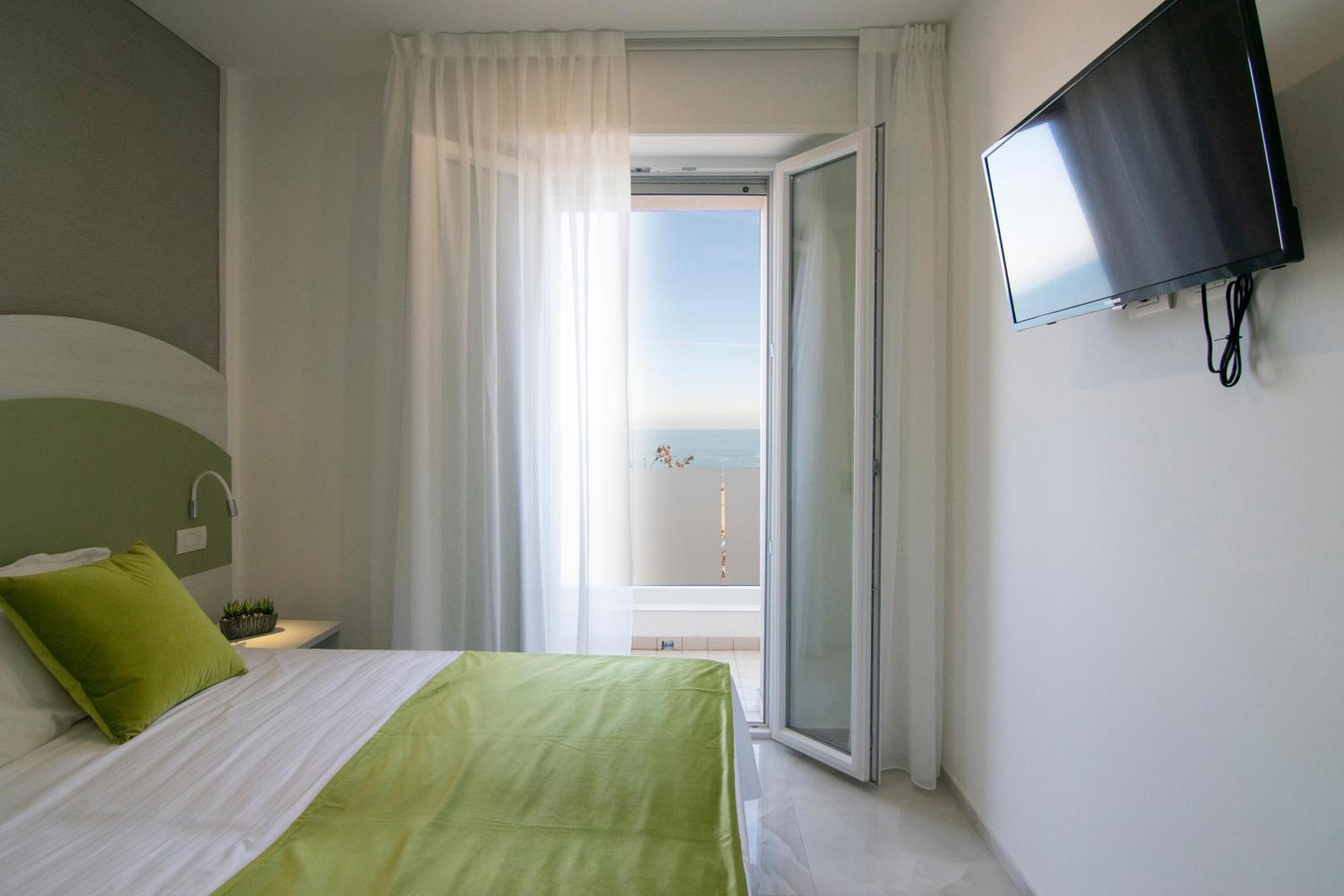Residence Flow-R Riccione Bagian luar foto