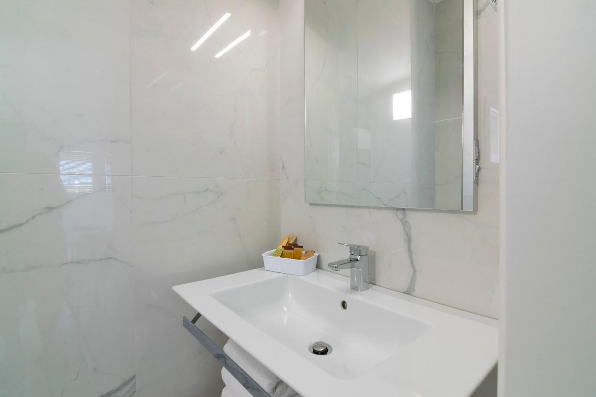 Residence Flow-R Riccione Bagian luar foto
