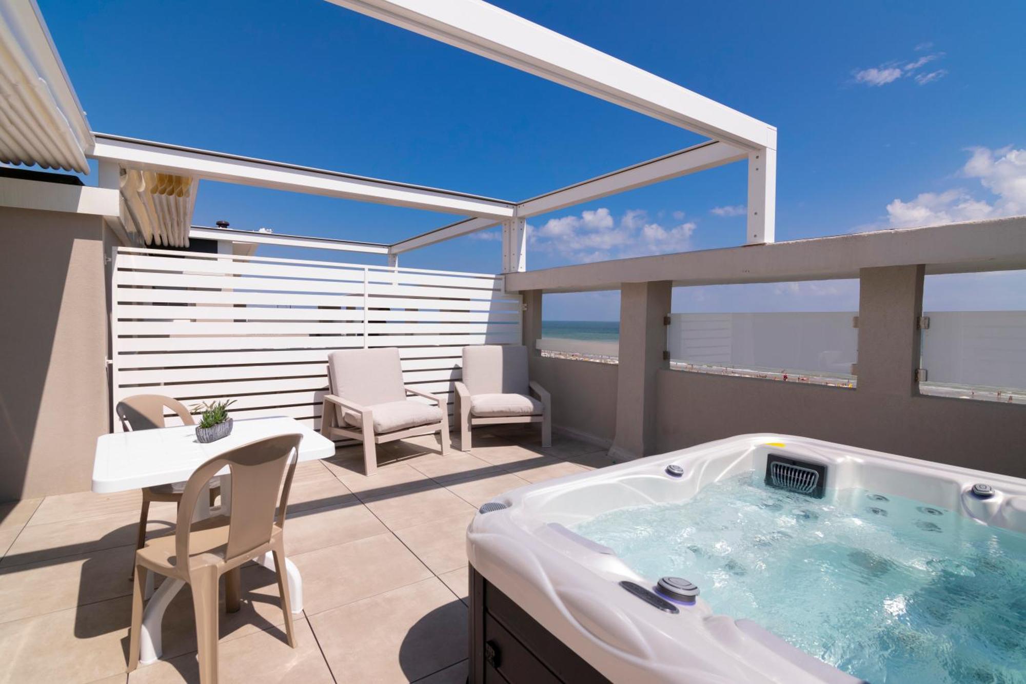 Residence Flow-R Riccione Bagian luar foto